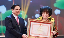 'Bông hoa' điển hình tiên tiến trên quê hương Bác