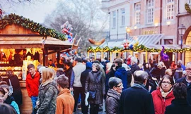 Sắc màu ấm áp trong chợ Giáng sinh ở Đức