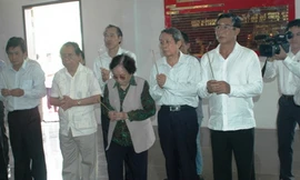 Viếng Đại tướng tại Khu Di tích Nguyễn Sinh Sắc