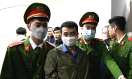 Kinh ngạc với khối tài sản bị phong tỏa của Tổng giám đốc Công ty Việt Á Phan Quốc Việt