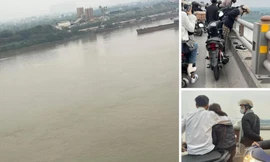 Tìm kiếm nam thanh niên nghi nhảy cầu Thanh Trì