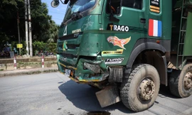 Hà Nội: Tai nạn liên hoàn nhiều ô tô, xe máy khiến 4 người tử vong