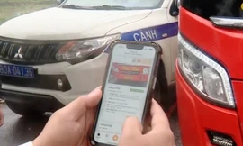 CSGT áp dụng phương thức mới trong kiểm tra phương tiện trên tuyến quốc lộ