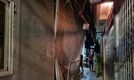 Hà Nội: Sập tường nhà, hai người bị thương 