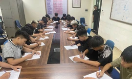Xuyên đêm truy lùng nhóm 'quái xế' gây náo loạn đường phố Thủ đô