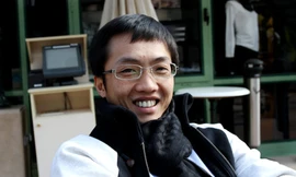 Công ty nhà Cường đô la đột ngột bán 'con'