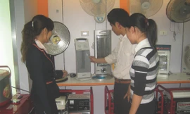 Lò sưởi 'chờ' rét đậm