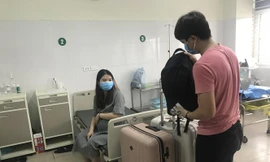 30 người phải cách ly sau khi về từ tâm dịch Vũ Hán được ra viện