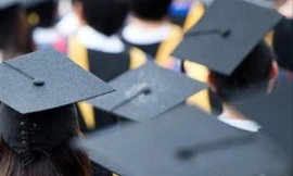 Thầy không  “sáng” hơn trò, làm sao trò phục?