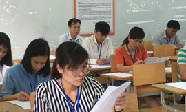 Chấm thi THPT 2019 tại Lai Châu Ảnh: Nghiêm Huê