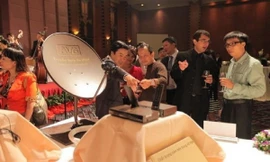 AVG trong những năm đầu thành lập chủ yếu bán các đầu thu phát sóng Ảnh: A. Tuấn 