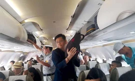 Xây dựng phương án xử lý tình trạng trộm cắp trên máy bay