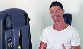 Ronaldo cùng người đại diện chung tay góp sức giúp Bồ Đào Nha chống dịch Covid-19