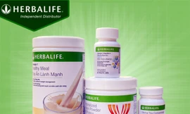 Herbalife được cho là vượt ngưỡng về kim loại nặng và vi sinh vật ở Ấn Độ, nhưng các chỉ tiêu "nằm trong ngưỡng cho phép" theo quy định của Việt Nam