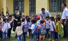 Báo Tiền Phong khảo sát thực tế trường TH-THCS Ðinh Núp 