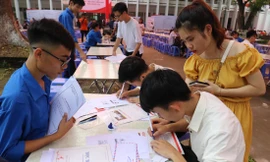 Tân sinh viên nhập học tại trường ĐH Bách khoa Hà Nội sáng 11/8 /2019 Ảnh: Như Ý