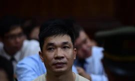 Bị cáo Văn Kính Dương tại phiên tòa chiều qua 14/5 Ảnh: Tân Châu