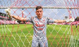 Văn Lâm đang​trải qua quãng thời gian khó khăn ở​Muangthong United 