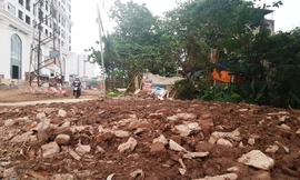 Đã đến hạn bàn giao nhưng con đường vẫn ngổn ngang, trong khi các dự án bất động sản đã mọc lên ảnh: Long Vân