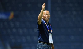 Đức Chinh cho thấy sự năng nổ, xông xáo mỗi khi có mặt trên sân ảnh: HỮU PHẠM