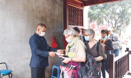 Đảm bảo an toàn cho khách tới các điểm du lịch trong mùa dịch Ảnh: KỲ SƠN