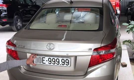 Ðề án thí điểm cấp biển số xe ô tô thông qua đấu giá (đấu giá biển số xe đẹp). Trong ảnh một biển số ngũ quý 9 Ảnh: Anh Tuấn