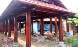 Một góc nhỏ căn nhà gỗ “khủng” của ông Quyến ở đường Nguyễn Văn Trỗi