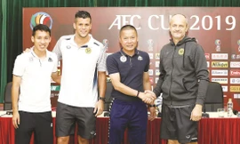 HLV 2 đội trong cuộc họp báo trước trận đấu ảnh: CTV