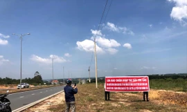 Dự án Happy Riverside ( Long An) do công ty Thiên Ân Phát làm chủ đầu tư đang là bãi đất trống