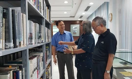 Những tư liệu hiếm ở một thư viện tư nhân