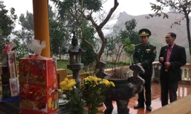 Ghi nhớ, tưởng niệm các Anh hùng liệt sỹ Biên phòng Hữu Nghị ảnh: Duy Chiến