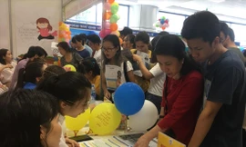 Thí sinh tham gia ngày hội tư vấn tuyển sinh năm 2019 Ảnh: Diệp An