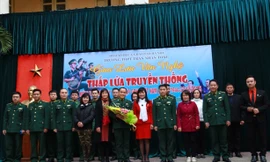 Giao lưu văn nghệ “Thắp lửa truyền thống”