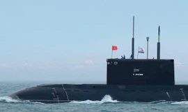 Những hình ảnh ‘độc’ về tàu ngầm 183-TPHCM