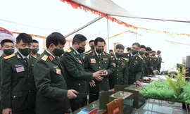 Đoàn viên Lữ đoàn bộ binh phòng thủ đảo rèn đức, luyện tài, phát huy sức trẻ