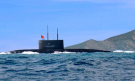 Thuỷ thủ tàu ngầm 184 - Hải Phòng thực hiện hàng nghìn giờ lặn trên các vùng biển 