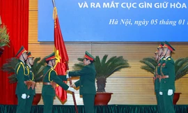 Đại tướng Ngô Xuân Lịch, Bộ trưởng Bộ Quốc phòng trao Quân kỳ Quyết thắng cho Cục GGHB Việt Nam, ngày 5/1