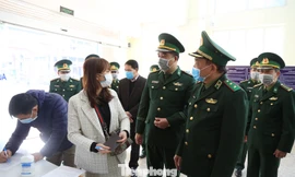 Tư lệnh Hoàng Xuân Chiến: Chú ý đến quyền lợi dân tộc và sinh mạng đồng bào