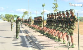 Bộ đội Quân đoàn 34 thao luyện cho cuộc diễu binh đặc biệt