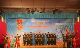 Học viên áo lính thi kể chuyện Bác Hồ 