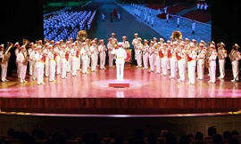 Hùng tráng 'Vang mãi khúc quân hành'