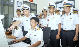 Tư lệnh Hải quân yêu cầu dự báo, đánh giá sát, đúng tình hình trên các vùng biển