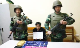 Giàng Láo Bô và tang vật vụ án