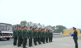 Lữ đoàn Vận tải 971 đón quân nhân trở về từ Thổ Nhĩ Kỳ 