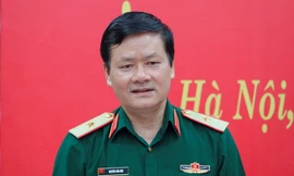 Thiếu tướng Nguyễn Văn Đức, Cục trưởng Cục Tuyên huấn chủ trì họp báo quý 1 năm 2021 của Bộ Quốc phòng, sáng 9/4. Ảnh: Nguyễn Minh