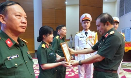 Thượng tướng Phùng Sĩ Tấn: Đảm bảo việc làm bền vững cho người lao động trong Quân đội