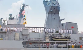 Ba tàu hải quân Australia thăm Việt Nam
