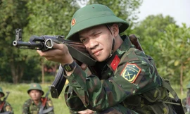 ‘Lính 88’ vượt nắng, thắng mưa trên thao trường, bãi tập