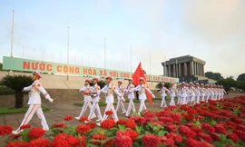 Sáu lần di chuyển thi hài Bác 