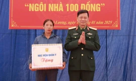 'Ngôi nhà 100 đồng' hỗ trợ đồng bào nghèo